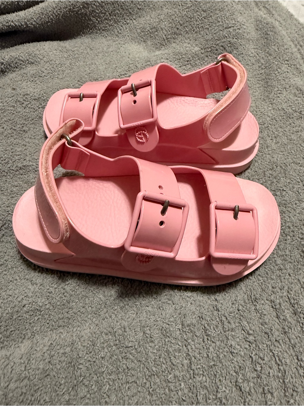 Gucci Kids Pink Double-Buckle Sandals With Back Strap